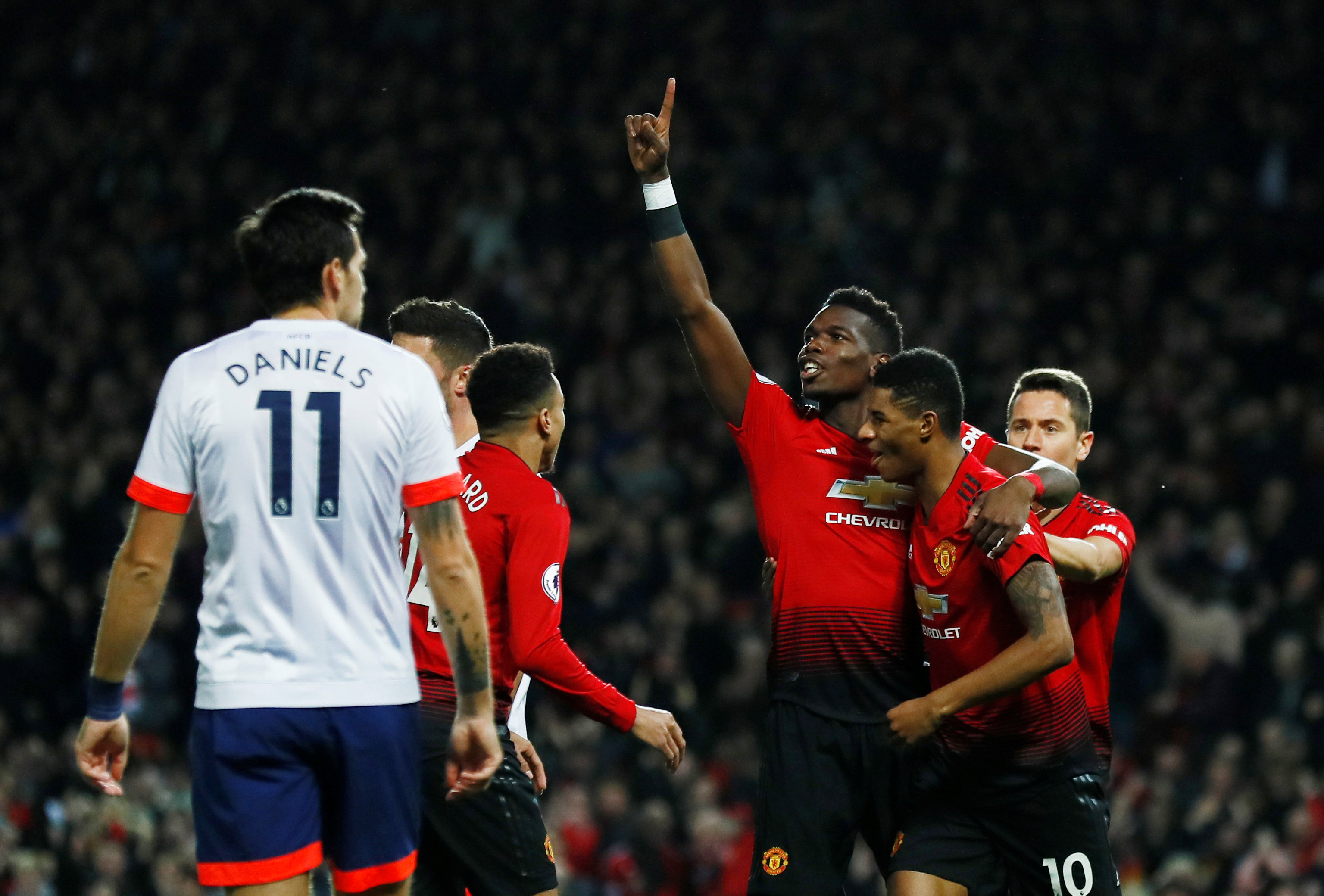 蓬勃发展 蓬勃发展