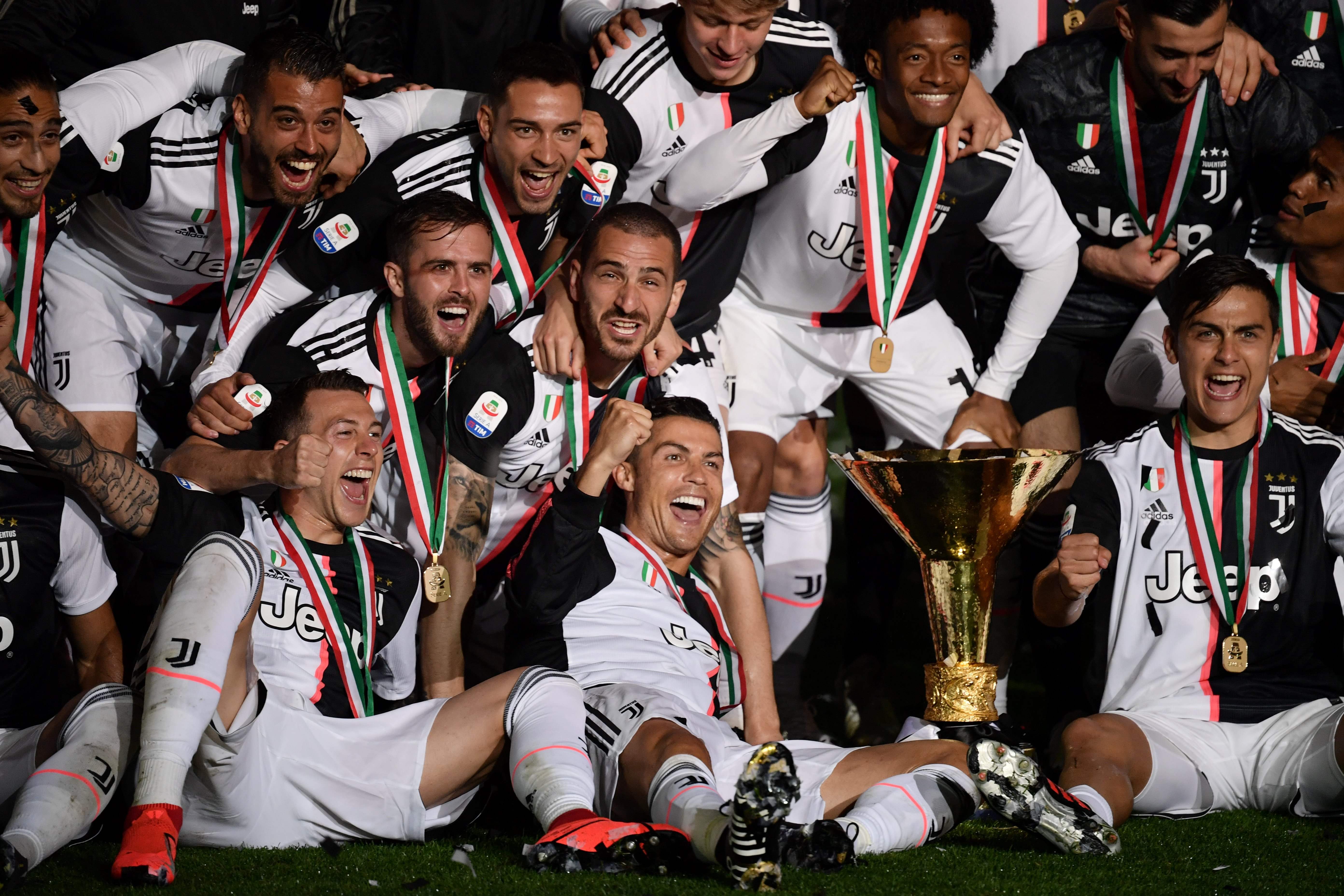 的摆动中 的摆动中